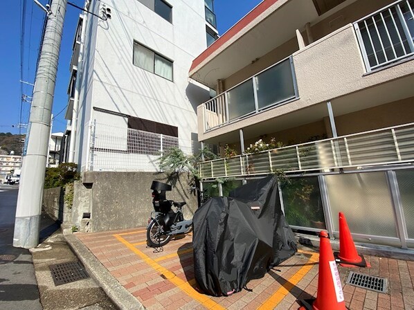 県庁前駅 徒歩2分 2階の物件内観写真